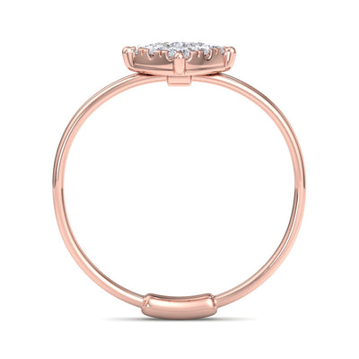 Beautiful Ring in rose gold with white diamonds of 0.26 ct in weight