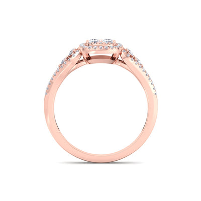Square ring in rose gold with white diamonds of 0.48 ct in weight