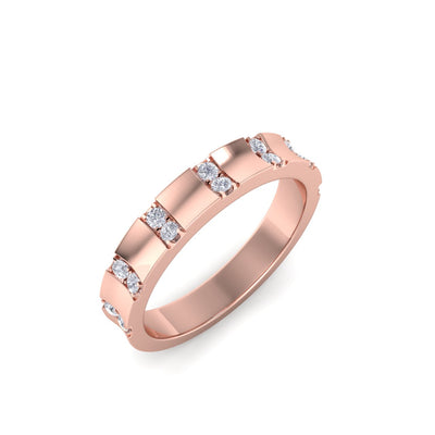 Diamond ring in rose gold with white diamonds of 0.21 ct in weight