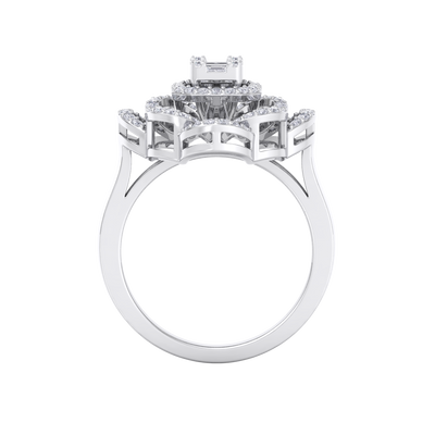 Diamond ring in white gold with white diamonds of 0.53 ct in weight