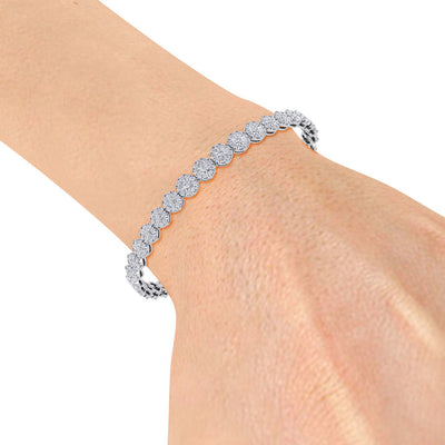 Tennis bracelet in yellow gold with white diamonds of 3.65 ct in weight