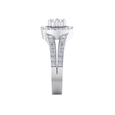 Engagement ring in white gold with white diamonds of 0.77 ct in weight
