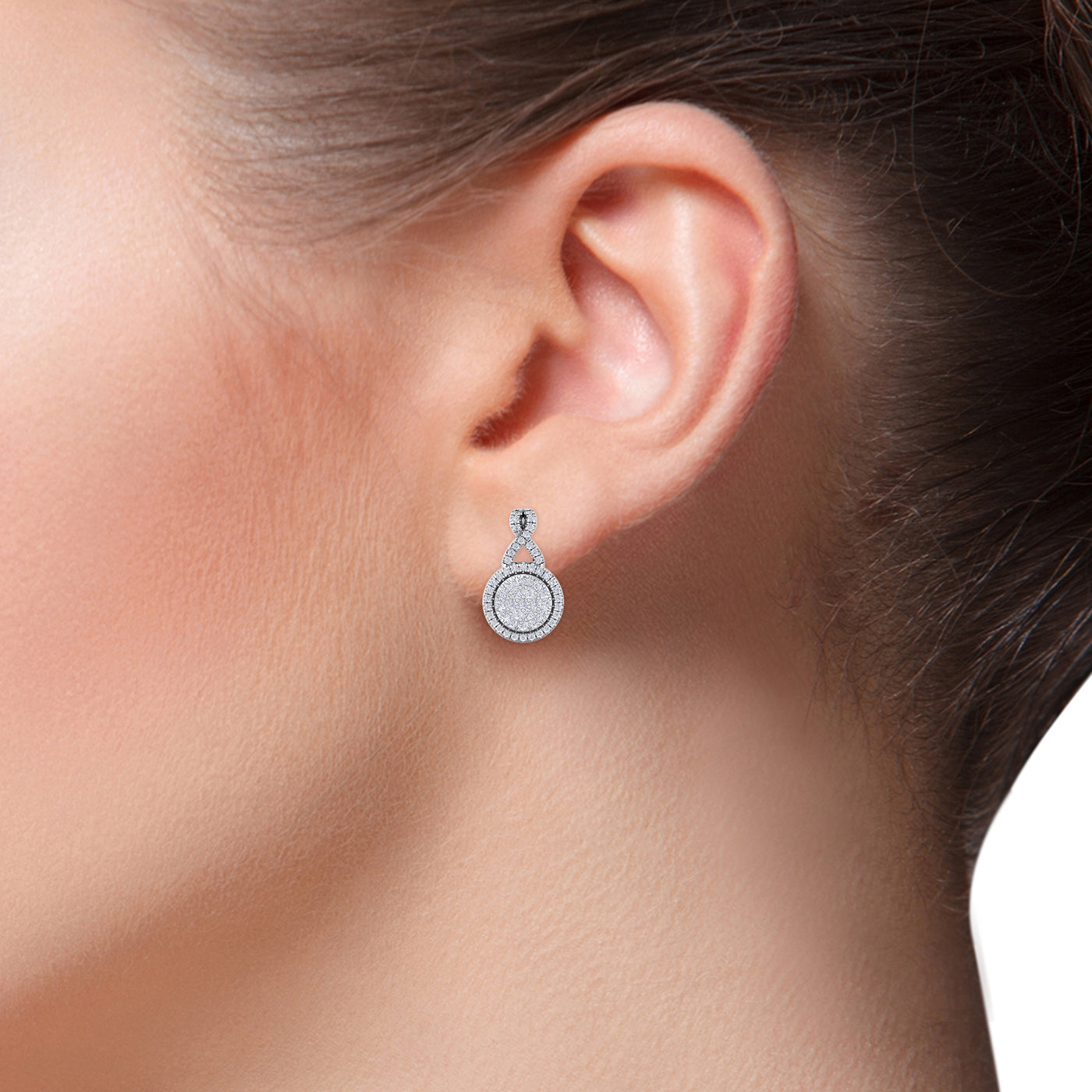 Round earrings in white gold with white diamonds of 0.51 ct in weight - HER DIAMONDS®