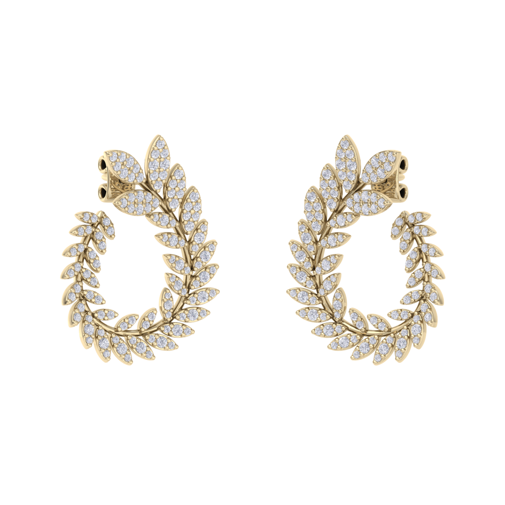 Leaf earrings in yellow gold with white diamonds of 1.91 ct in weight