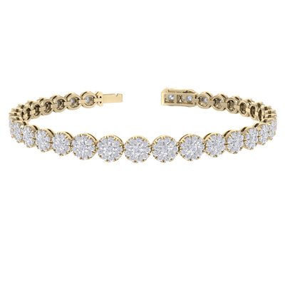 Tennis bracelet in white gold with white diamonds of 3.65 ct in weight
