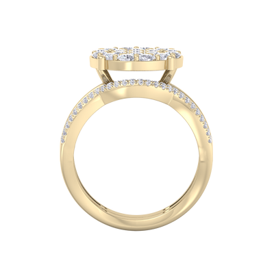 Beautiful Diamond ring in yellow gold with white diamonds of 2.74 ct in weight
