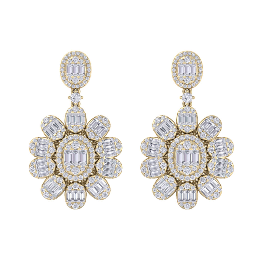 Formal chandelier earrings in yellow gold with white diamonds of 4.12 ct in weight