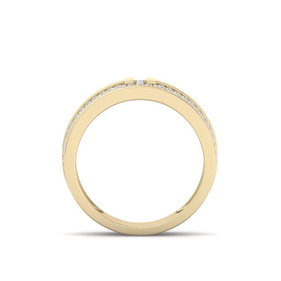 Diamond ring in yellow gold with white diamonds of 0.55 ct in weight
