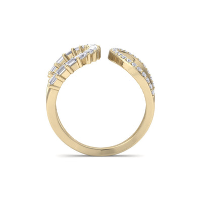 Ring in white gold with white diamonds of 0.44 ct in weight