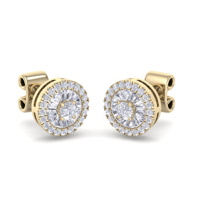 Halo stud earrings in yellow gold with white diamonds of 0.46 ct in weight