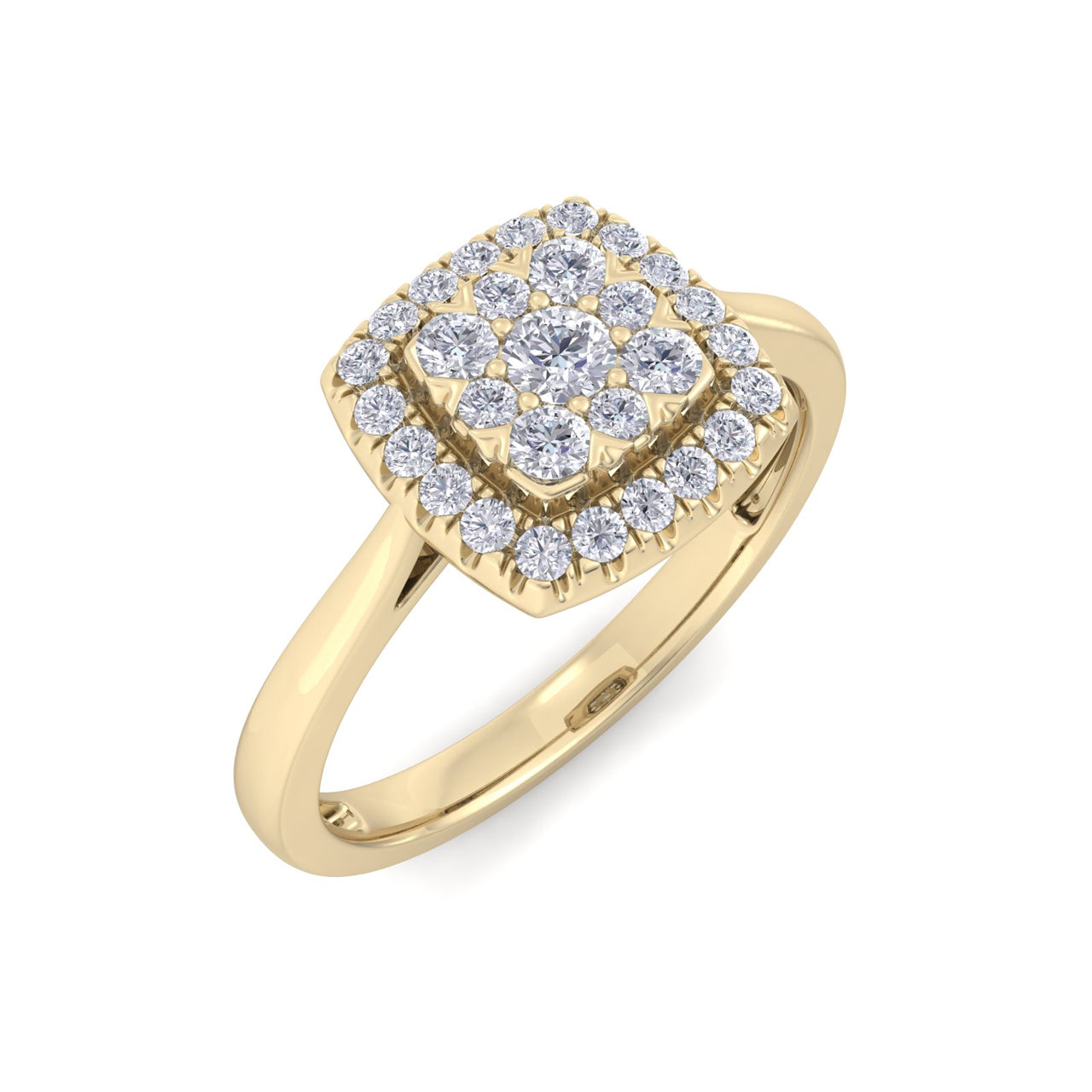 Classic square ring in yellow gold with white diamonds of 0.31 ct in weight