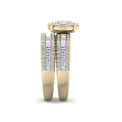 Bridal set in yellow gold with white diamonds of 1.48 ct in weight