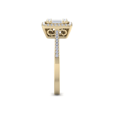 Square ring in yellow gold with white diamonds of 0.40 ct in weight