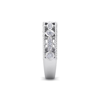 Marquise ring in white gold with twisted detail with white round diamonds of 0.36 ct in weight